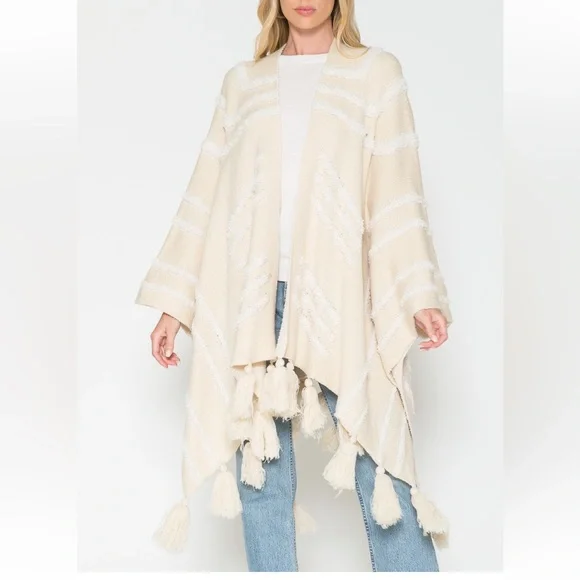 31 Fabulous Boho Sweater Fringe Kimono - Picture 6 of 6